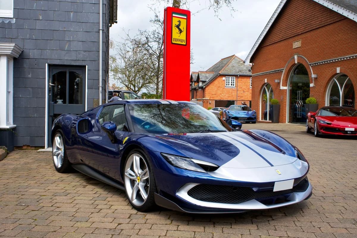 Ferrari luxury car rental pricing in Dubai