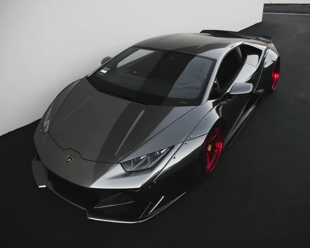 Lamborghini Huracán convertible car rental Dubai