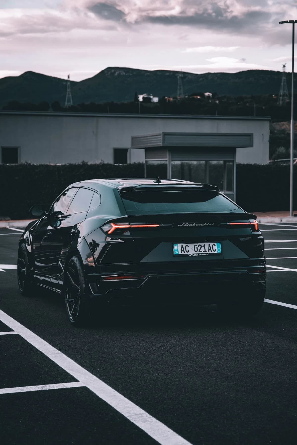 Lamborghini Urus luxury SUV rental in Dubai